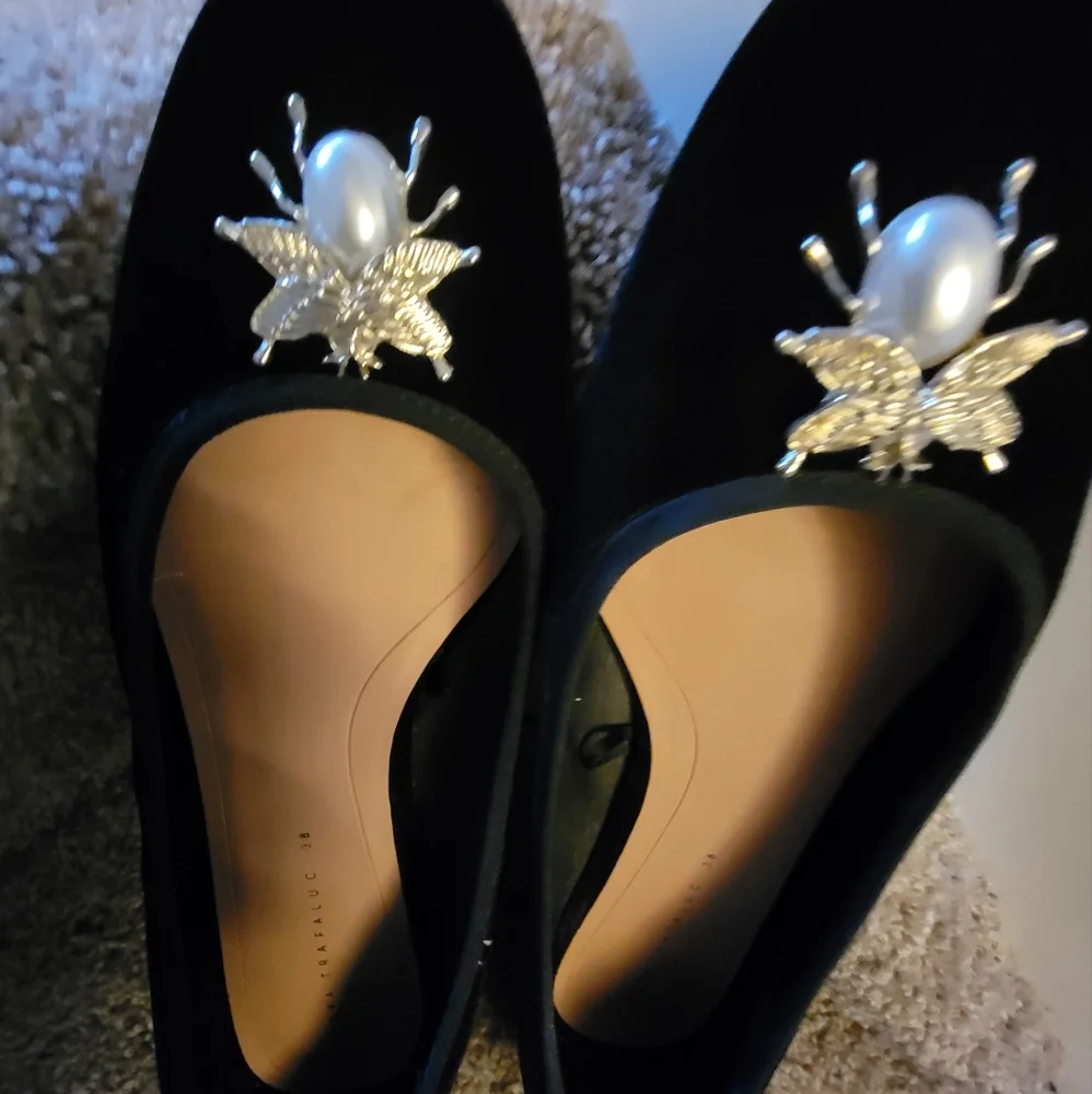 Zara Black Embellished Ballet Flats